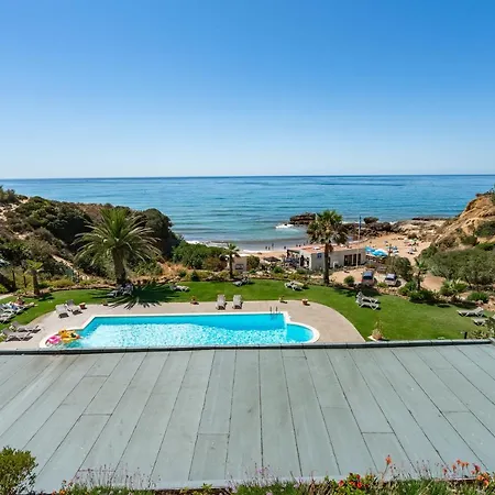 Aveiros By The Sea By Intiholidays *